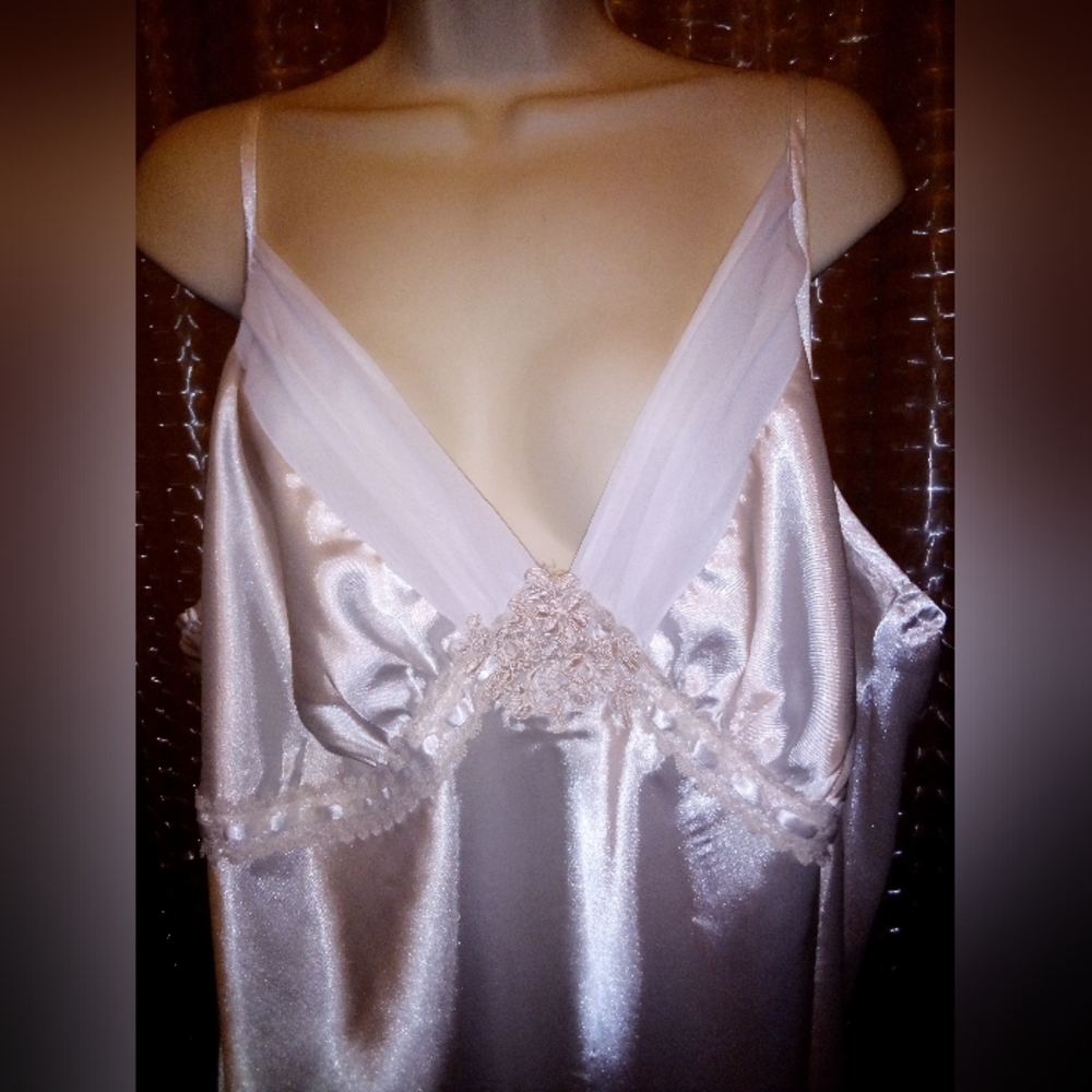 George Silky Nightie Size XL